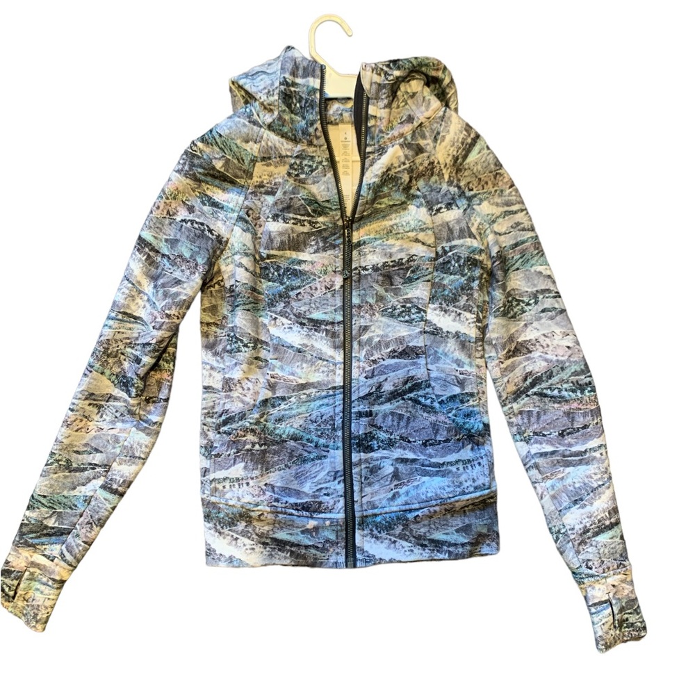 COPY - Lululemon hoodie size 4 NWOT